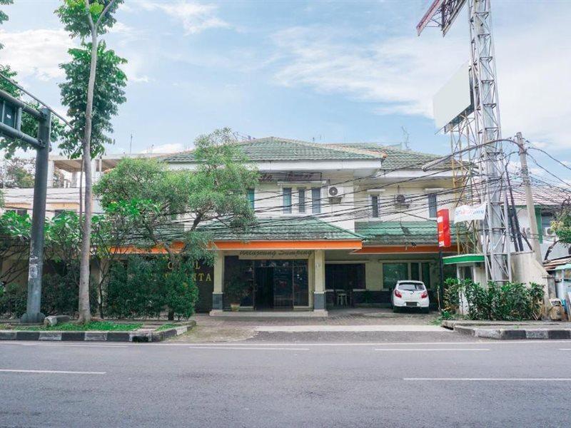Oyo 2085 Chrysanta Hotel Bandung Extérieur photo