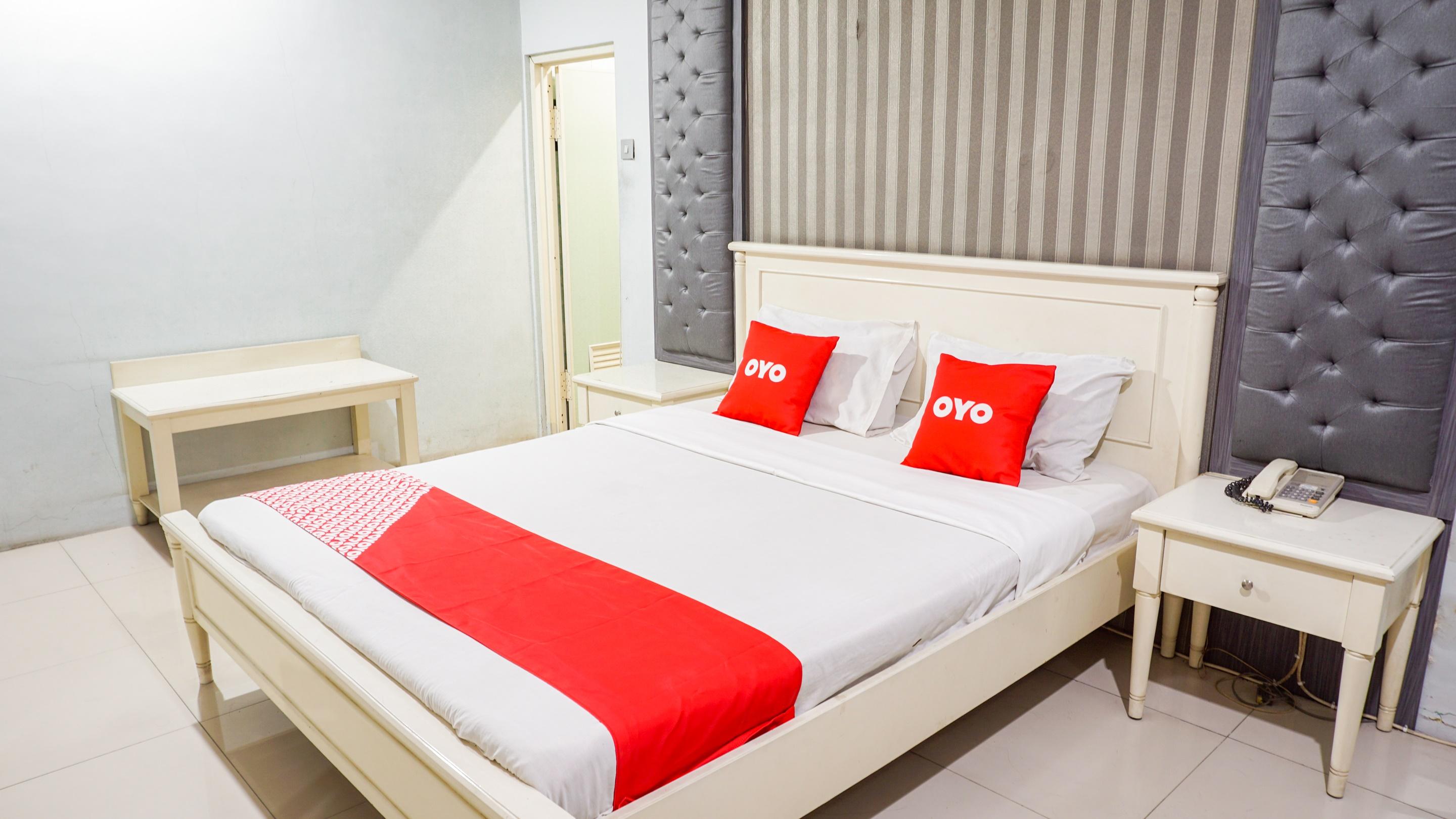 Oyo 2085 Chrysanta Hotel Bandung Extérieur photo