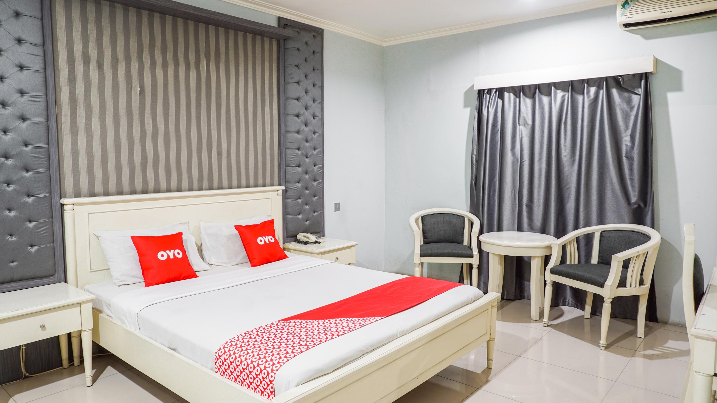 Oyo 2085 Chrysanta Hotel Bandung Extérieur photo
