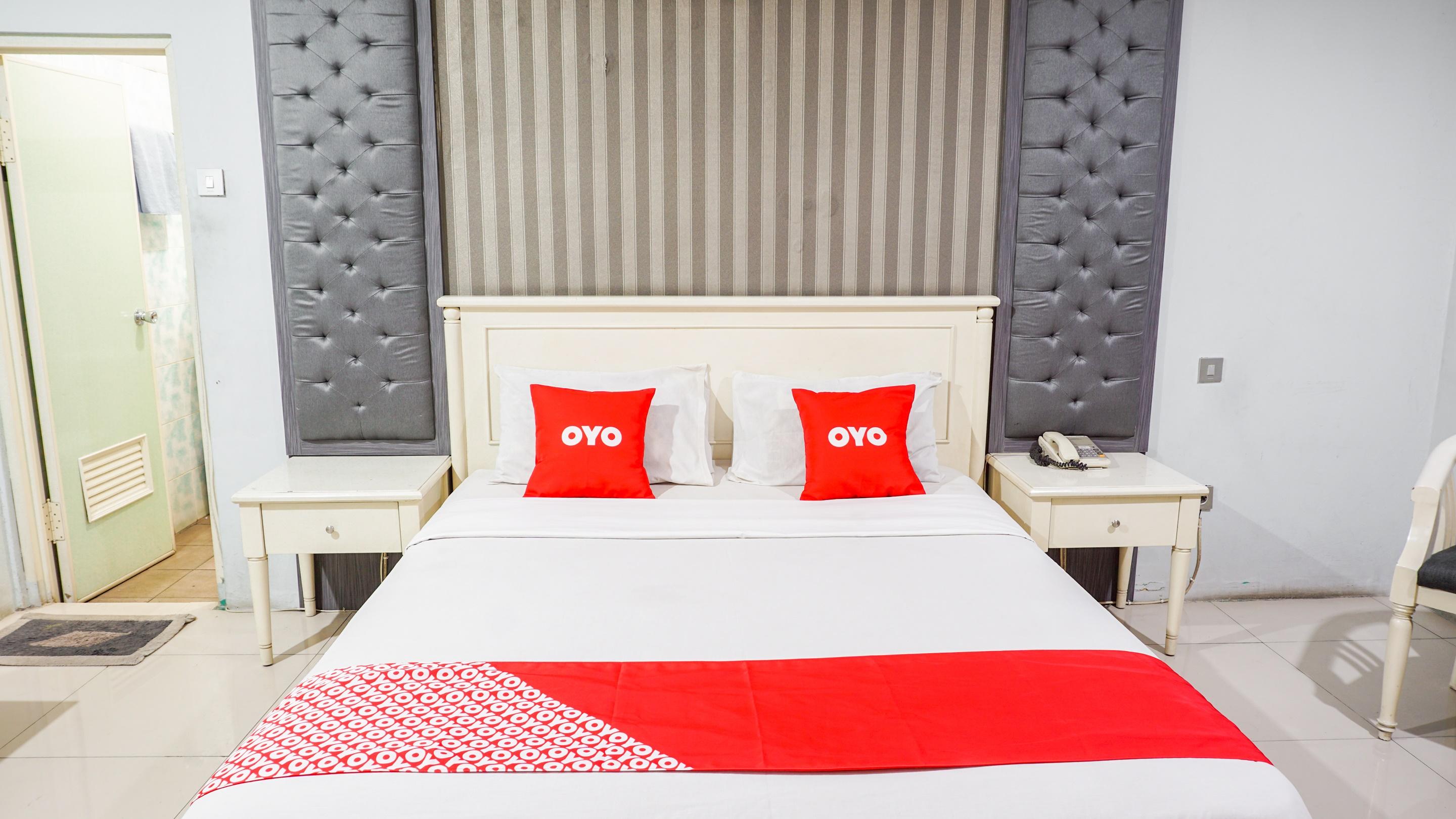 Oyo 2085 Chrysanta Hotel Bandung Extérieur photo