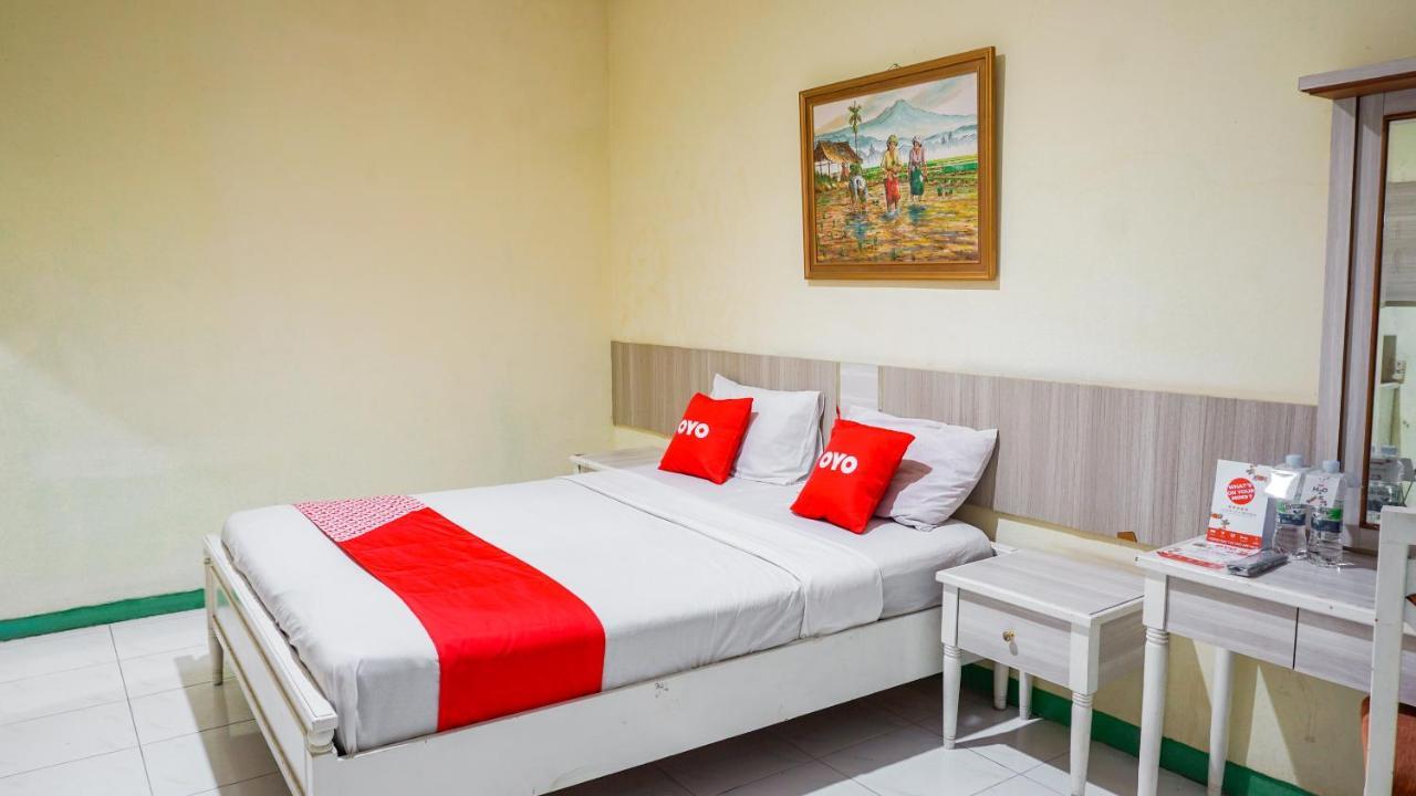 Oyo 2085 Chrysanta Hotel Bandung Extérieur photo