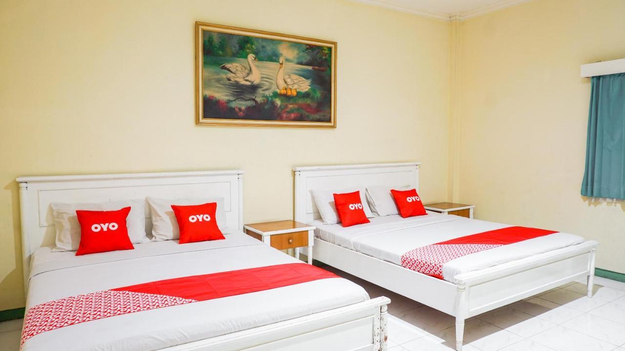 Oyo 2085 Chrysanta Hotel Bandung Extérieur photo