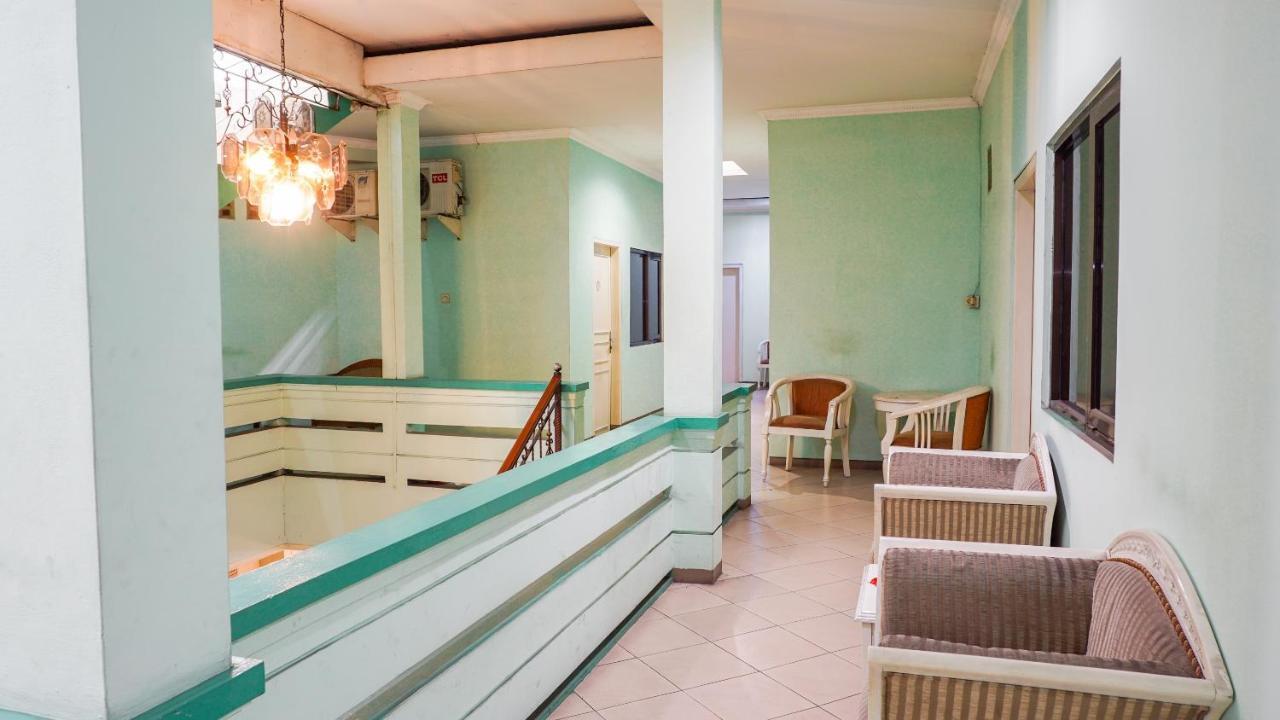 Oyo 2085 Chrysanta Hotel Bandung Extérieur photo