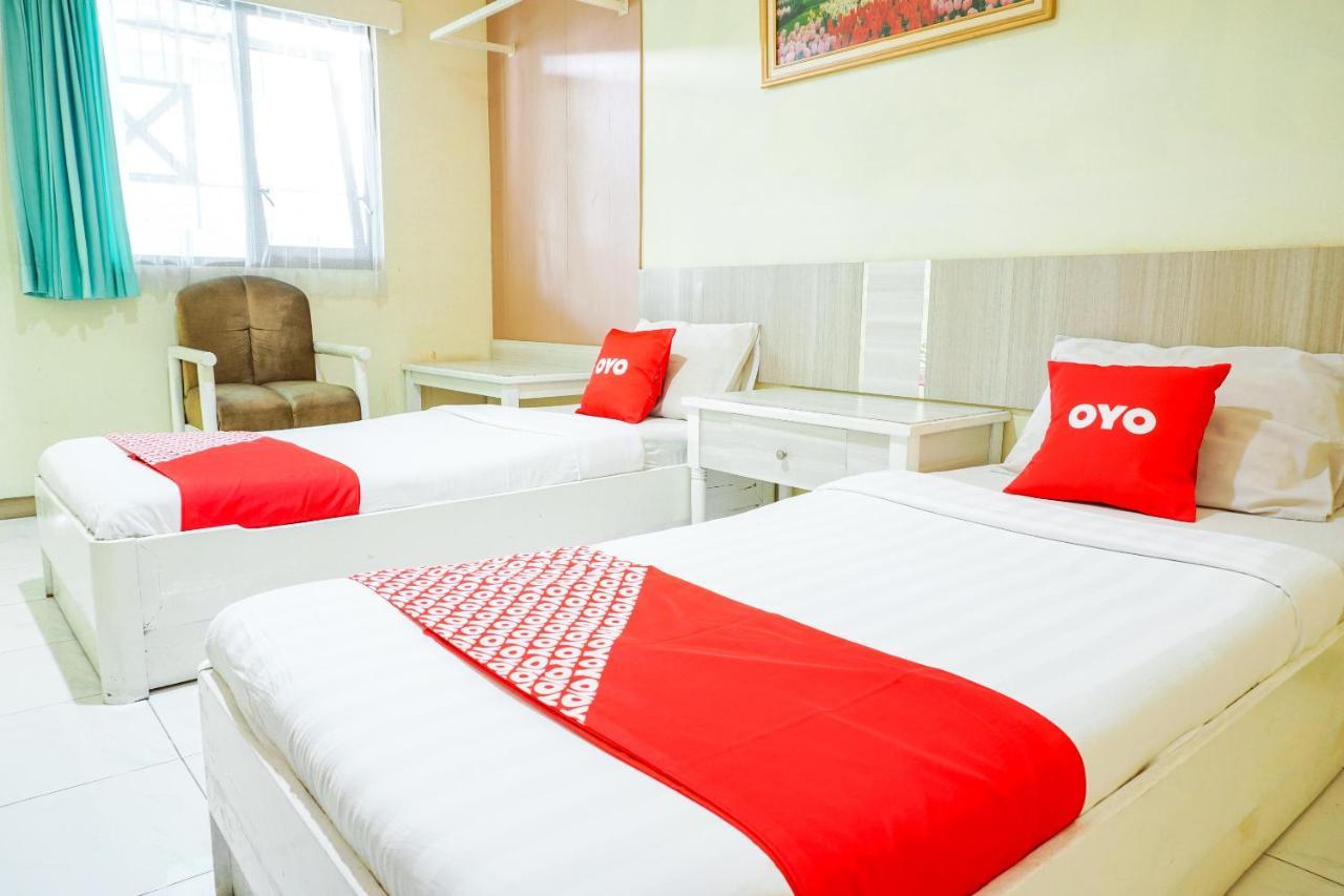 Oyo 2085 Chrysanta Hotel Bandung Extérieur photo