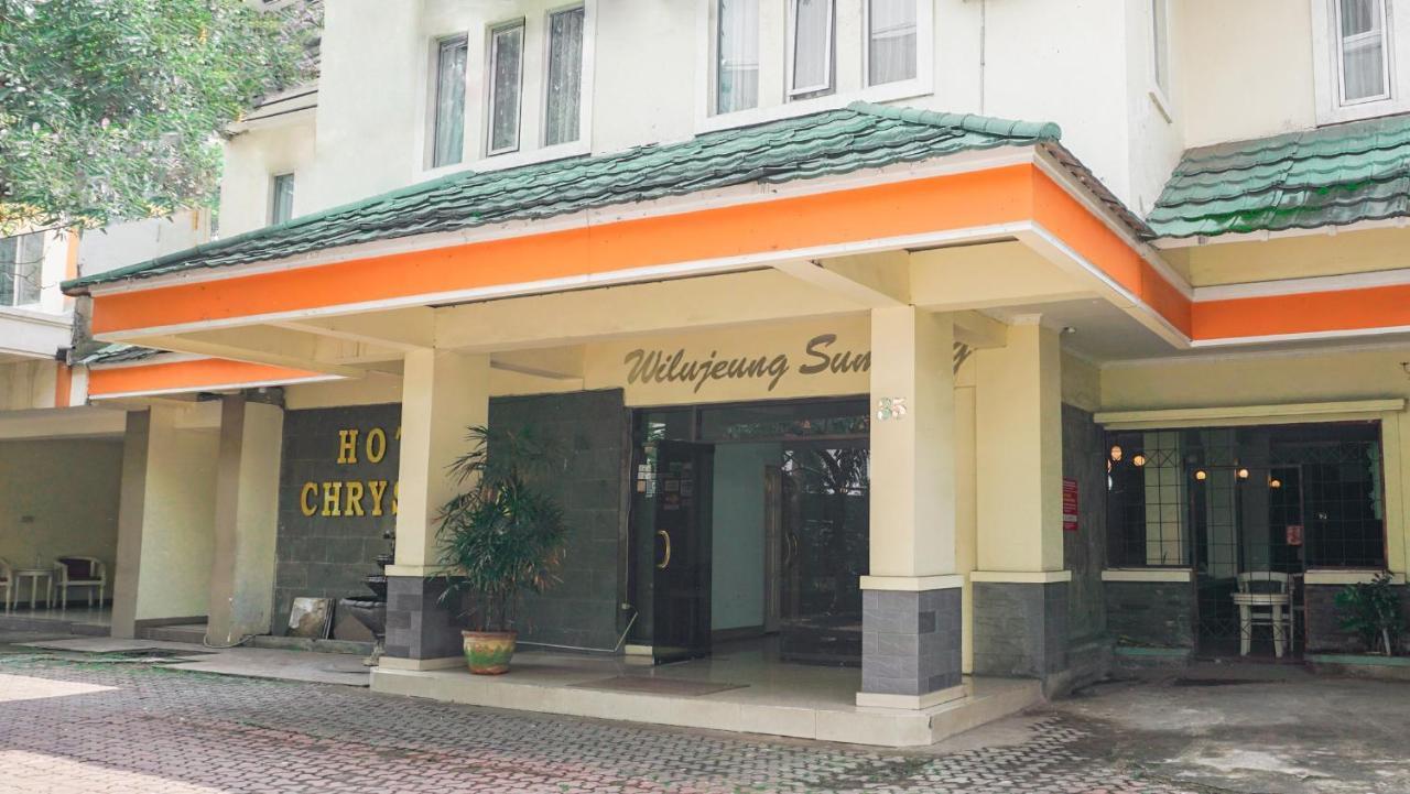 Oyo 2085 Chrysanta Hotel Bandung Extérieur photo
